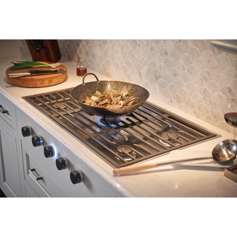Wolf Contemporary Gas Cooktop Appliance Gallery